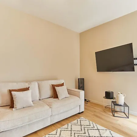 Charming Auteuil District Apartment Paris